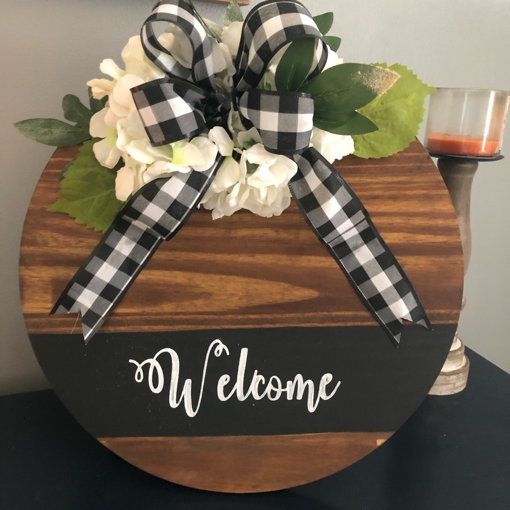 18 inch wood Welcome sign